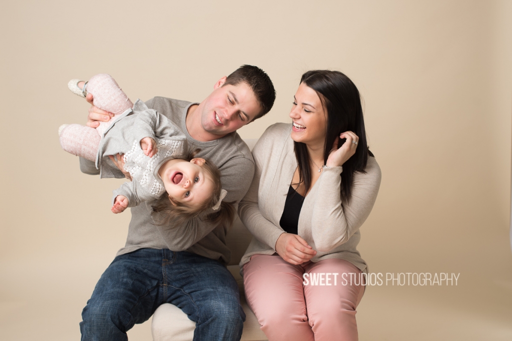 Akron Cleveland Newborn Baby Family Kids Photographer Kriste Radicelli Sweet Studios Photography