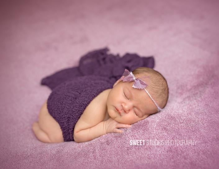 Akron Cleveland Newborn Baby Family Kids Photographer Kriste Radicelli Sweet Studios Photography