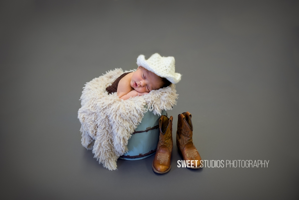 Akron Cleveland Newborn Baby Family Kids Photographer Kriste Radicelli Sweet Studios Photography