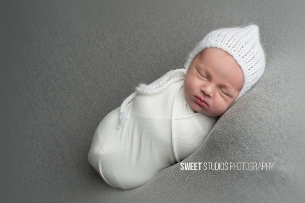 Akron Cleveland Newborn Baby Family Kids Photographer Kriste Radicelli Sweet Studios Photography