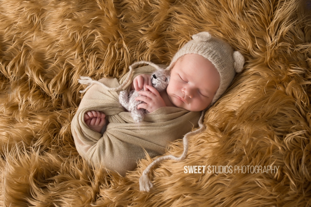 Akron Cleveland Newborn Baby Family Kids Photographer Kriste Radicelli Sweet Studios Photography